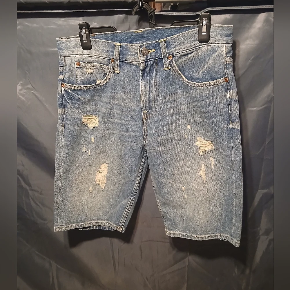 Lee Women's Blue Distressed Denim Shorts - Picture 1 of 2